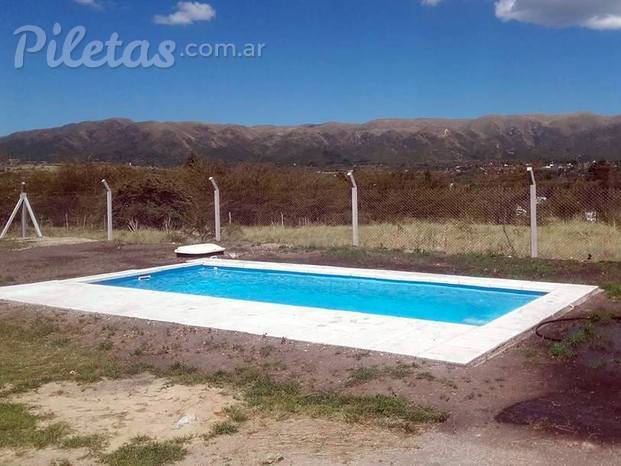 Aqua 760 - 7,60 x 3,30 x 1,25 a 1,46 mts Villa Giardino