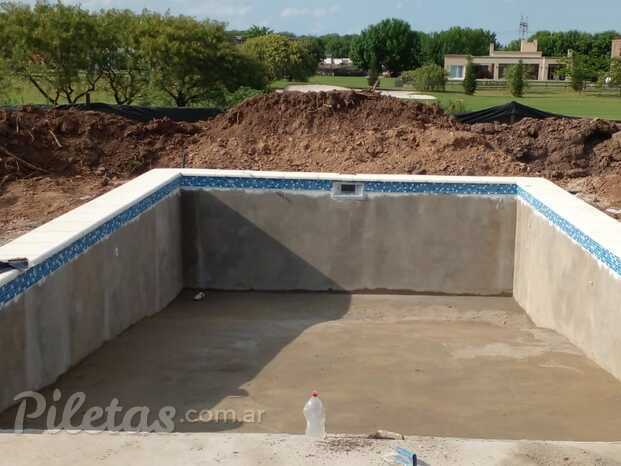 Piscina la mariana 
