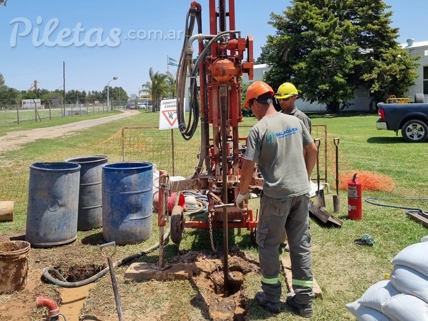 Perforaciones en Funes Rosario.jpg