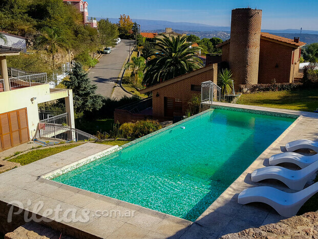 Piscina con desborde infinity 