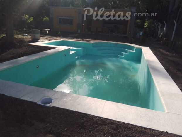 PISCINA EN LUJAN